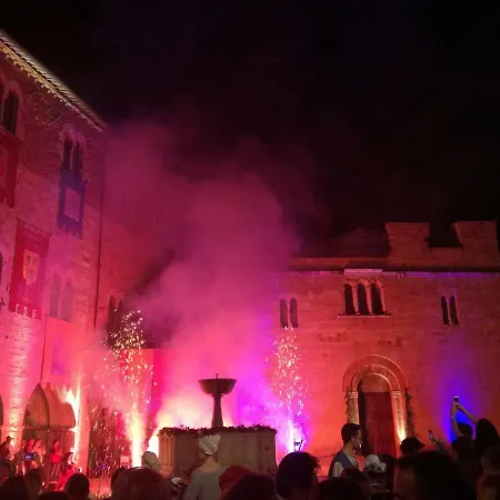 Semesterbostad Nido Nel Cuore Di Bevagna